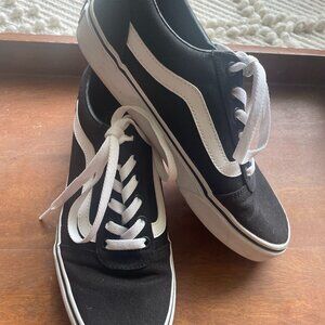 Van's Lo Top Womens Size 9 Color: Black